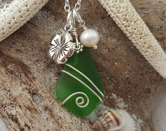 Hawaiian Jewelry Sea Glass Necklace, Wire Emerald Necklace Green Necklace, Hibiscus Pearl Necklace, Seaglass Jewelry(May Birthstone Jewelry)