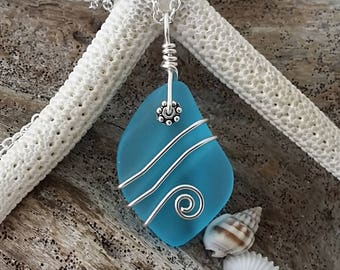 Handmade in Hawaii, Wire wrapped  blue sea glass necklace,   Hawaiian  jewelry.Sea glass jewelry.