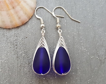 Bijoux hawaïens Boucles d'oreilles en verre de mer, Boucles d'oreilles tressées bleu cobalt, Boucles d'oreilles en larme, Bijoux en verre de mer, cadeau d'anniversaire (pierre de naissance de septembre)