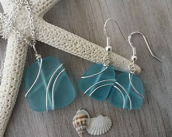 Made in Hawaii, Wire wrapped Turquoise Bay blue sea glass necklace + earrings jewelry set,   Beach jewelry gift.