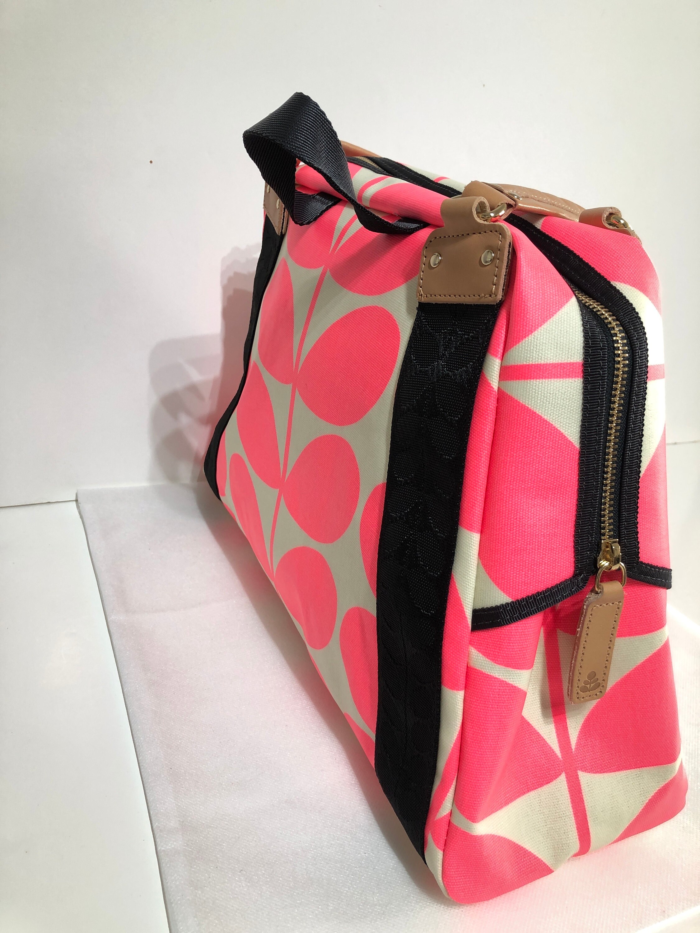 Orla Kiely Rare Neon Pink Black Sharpie Stem Sling Shoulder Bagnot