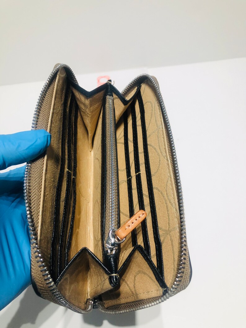 Orla Kiely Black Flower Embossed Leather Big Zip Wallet Pursenot Dress