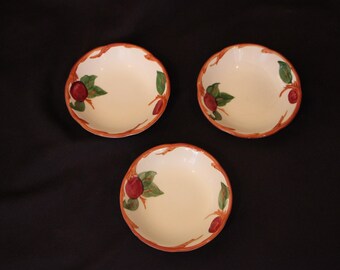 1940 - 1984 Vintage - Franciscan APPLE ( Older USA Backstamps ) Lot of Three ( 3 ) Berry / Sauce / Dessert Bowls - 5 1/4"