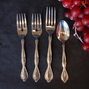 Oneida Silver, Lakewood-Tuxedo (Stainless, S.S.S.) | , Ltd