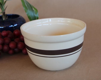 1960's 1970's Vintage McCoy Pottery Mixing Bowl # 125 - 4 1/2 x 7 1/4 inches - Brown Stripe - 1 1/2 Qt. - Good Condition
