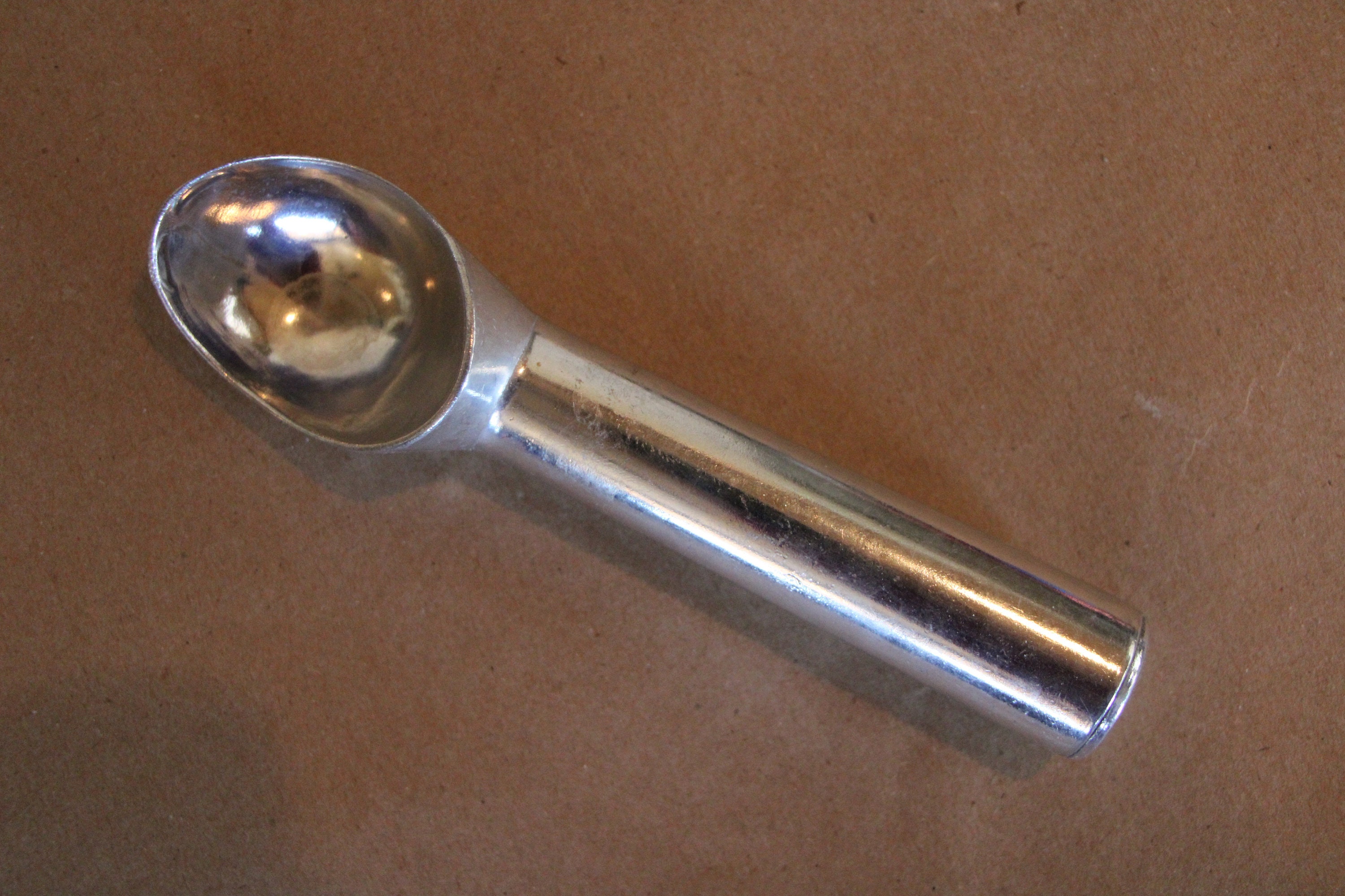 The Pampered Chef Vintage Ice Cream Scoop Liquid Filled Handle