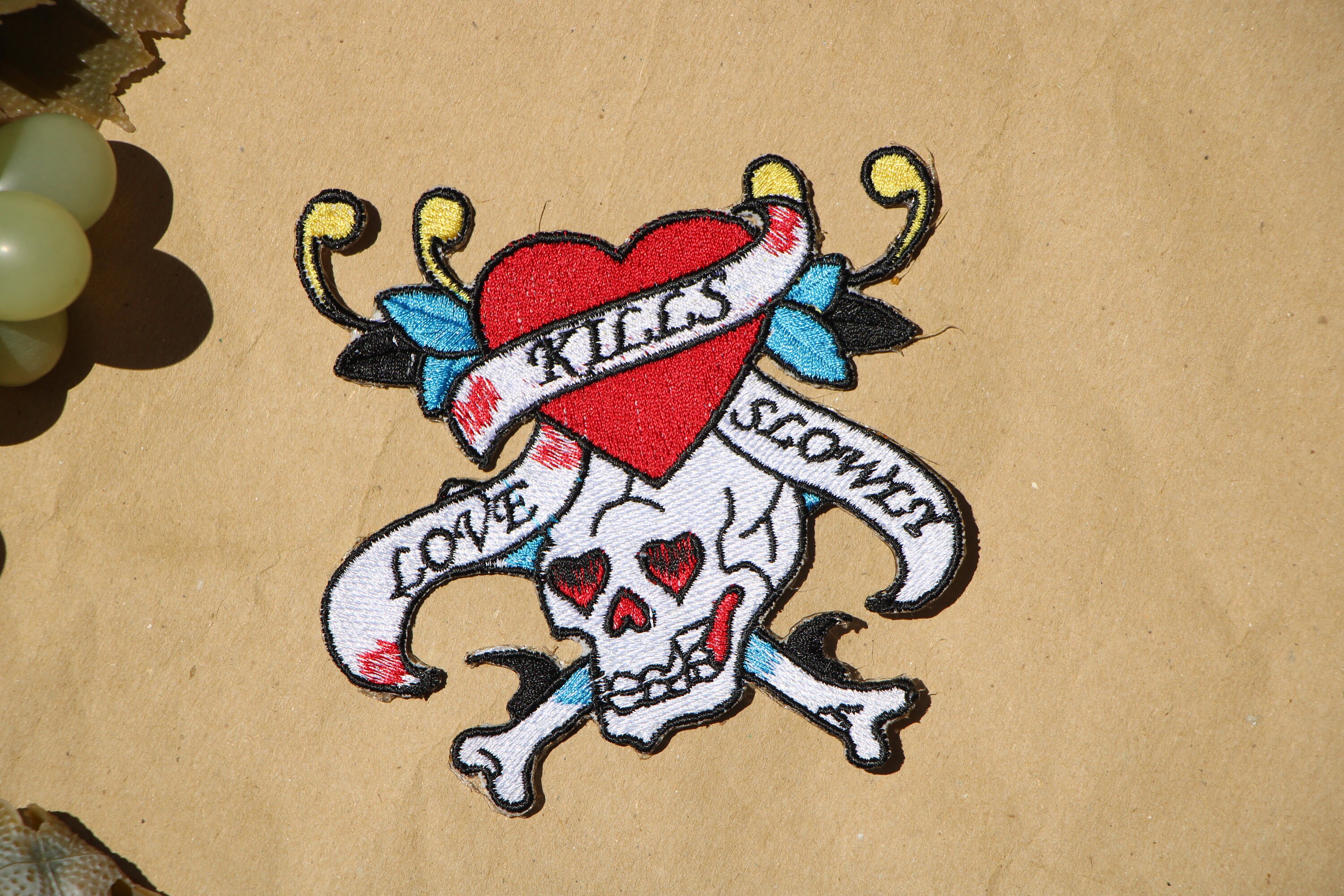 Y2K 2000s ED Hardy skull bird love kills slowly small VINTAGE ED HARDY RHINESTONE SKULL TEE SHIRT 2000S SIZE 2XL  main image 2