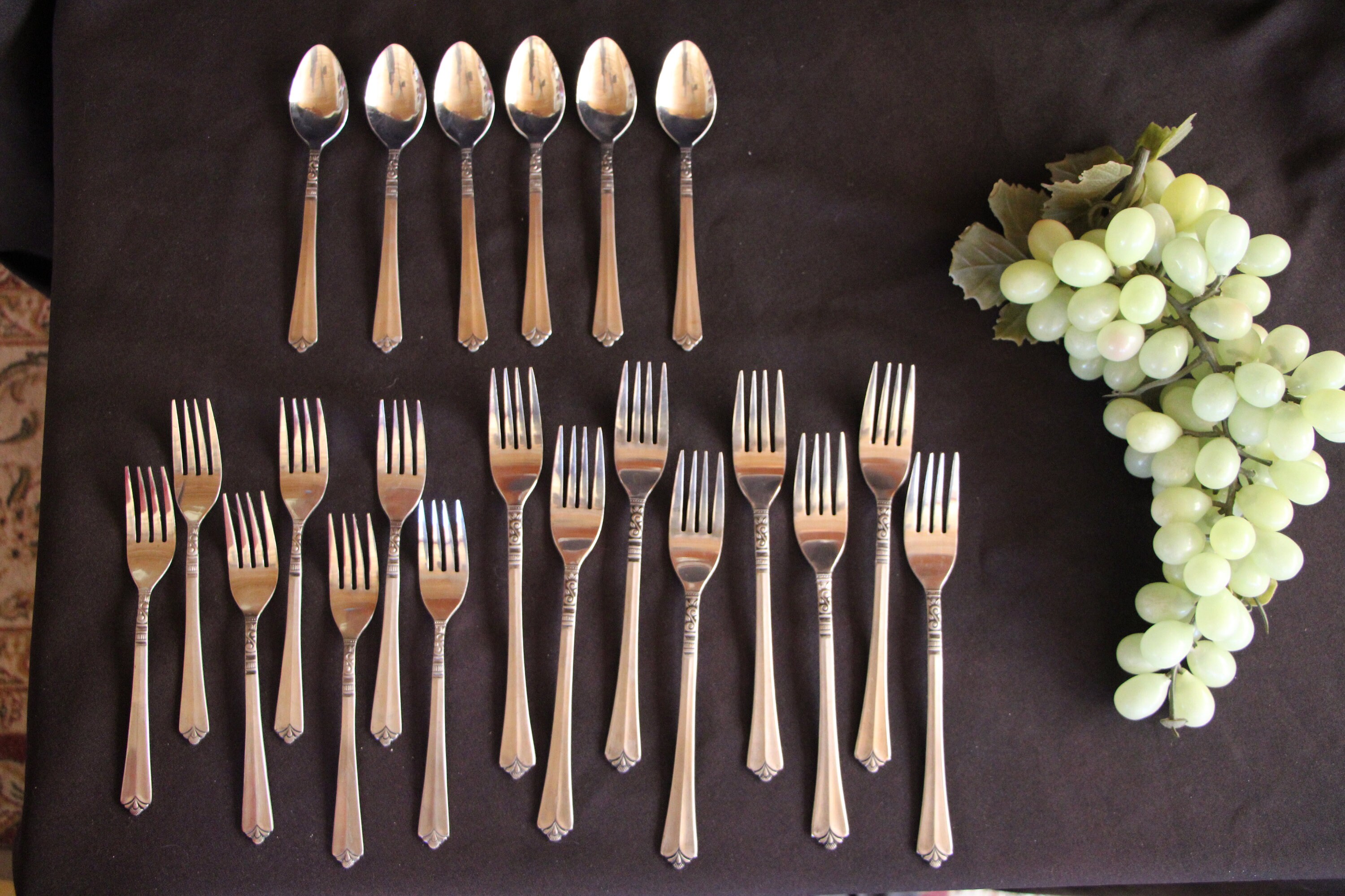 Vintage - Orleans Silver - ORL31 - Stainless Steel Flatware - Lot of 21 Pieces - Very Good Condition