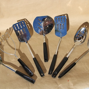 1970&#39;s to 1980&#39;s Vintage Kitchen Utensils BLACK Plastic Handles Ekco Spoons Spatulas Flippers in Good to Very Good Condition