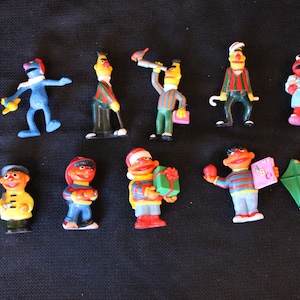 1980&#39;s Vintage - Applause / Tara Toys / SESAME STREET - Action Figures / Characters - Lot of Ten ( 10 ) Good to Very Good Condition