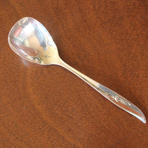 1963 - 1969 Vintage - 1847 Rogers / International Silver - MAGIC ROSE - Sugar Spoon / Sugar Shovel - Silver Plate - Excellent Condition
