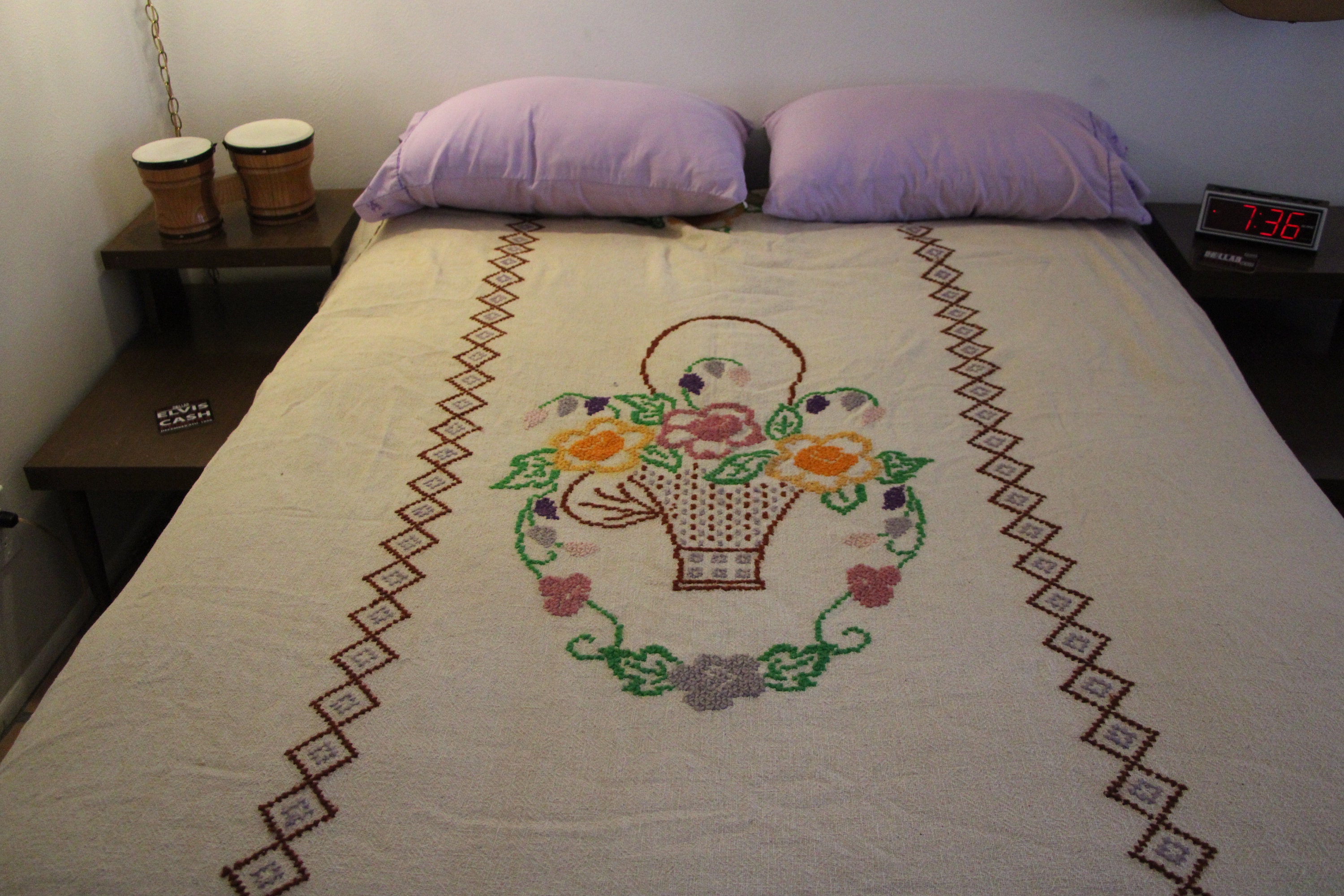 Tête de lit vintage en bois multicolore | Déco chambre