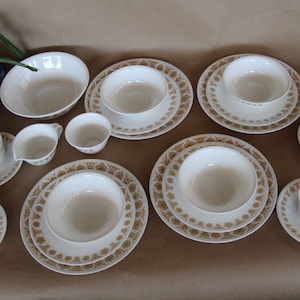 1970&#39;s Vint Corelle by Corning - BUTTERFLY GOLD - Service for FOUR / 23 pieces; 4 Din, 4 Sal, 4 Cereal, 4 c/s, 1 Veg, Creamer/Sug- vg Cond