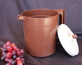 Jarra Tupperware vintage 1575: jarra marrón de 1,5 qt con tapa Servalier
