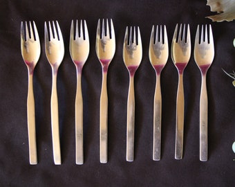 Discontinued - Oxford Hall - BELLPORT - Stainless Steel Flatware - Lot of Eight ( 8 ) Forks - Good Condition