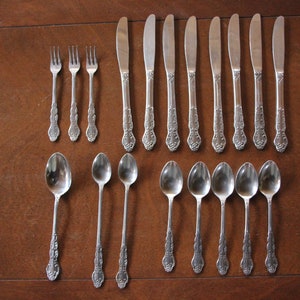 Vintage - National Stainless - NANCY - Lot of 19 Pieces - Good Condition