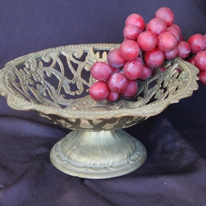 1950&#39;s Vintage - Brass / Bronze - Pedestal Bowl - Ornate - Heavy -  4 3/4 x 9 3/4 inches - Good to Very Good Condition