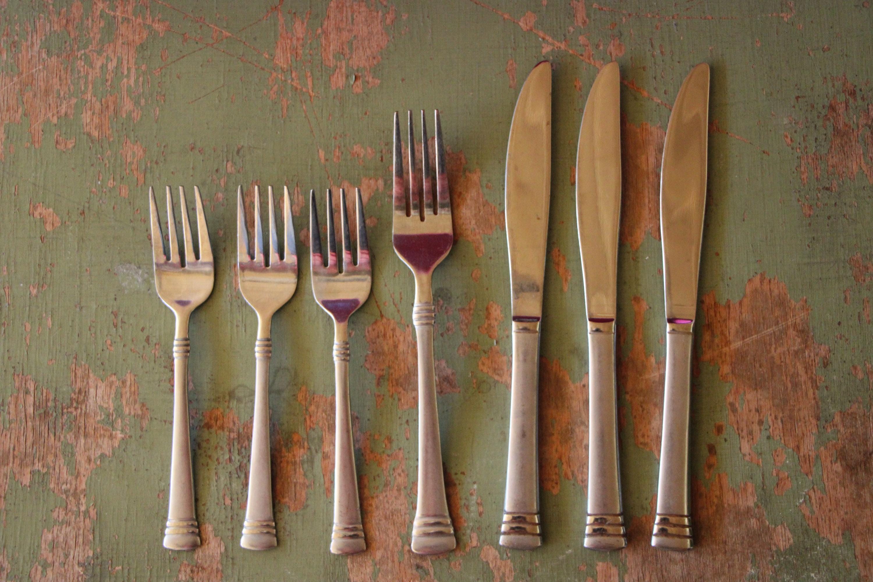 Cambridge Silver Medina Frosted Handle Stainless Steel Flatware – 2004-2008 Pattern (Multiple Pieces)