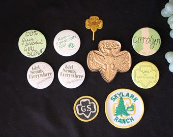 1970's - 1980's Vintage - Girl Scout Memorabilia - Patches / Buttons / Insignia / Wall hanging - Fair to Good Condition