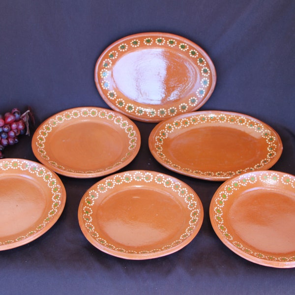 Vintage - Mexico / Mexican - Traditional Terra Cotta Plato de Barro Hand Crafted Clay 4 Plates & 2 Platters Set - Very Good Condition
