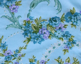1970's Vintage - JP Stevens Tastemaker - Blue Purple Roses on Blue - King Flat and King Fitted Sheets + 1 p/c - Fair to Very Good Condition