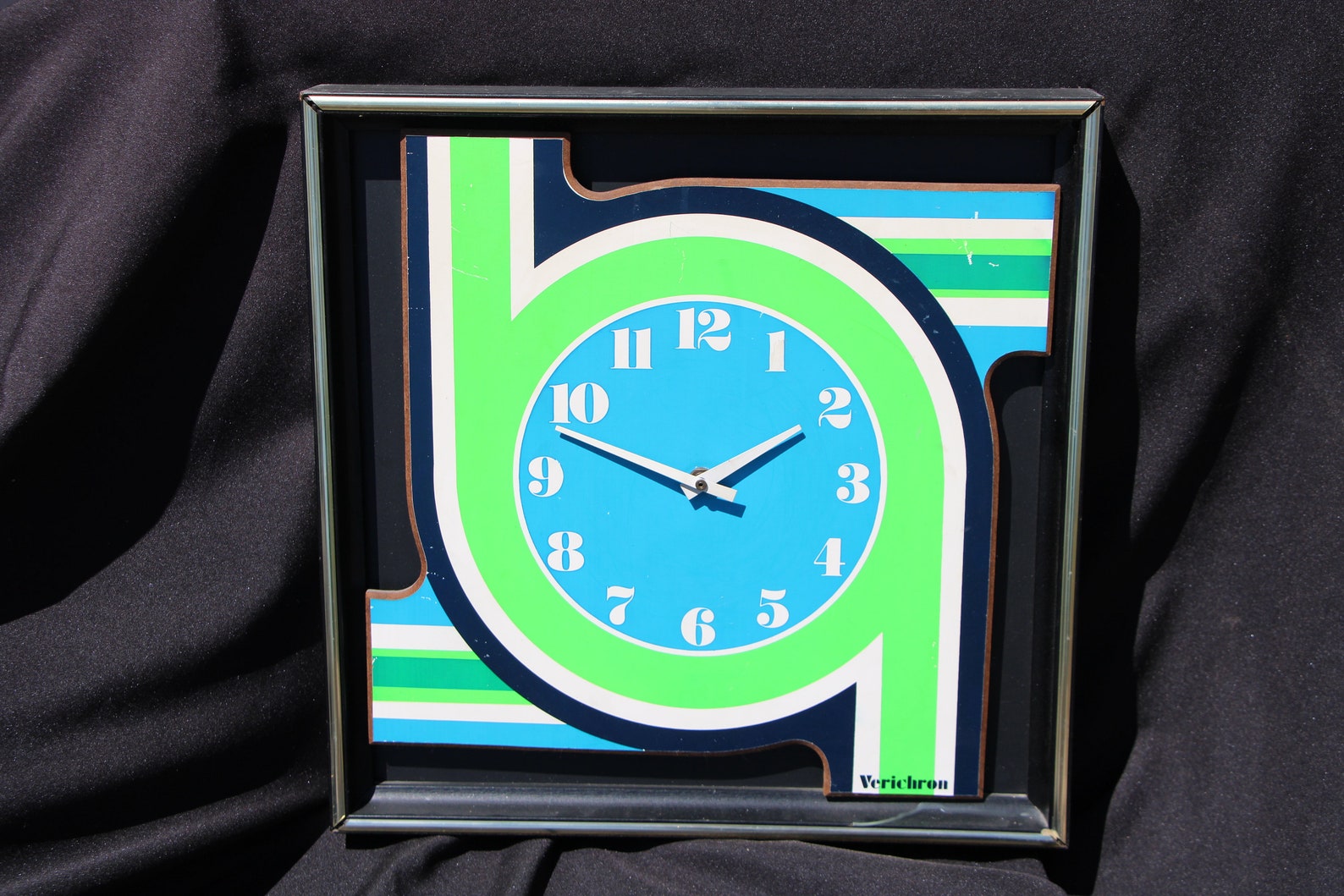 1970's Vintage VERICHRON Wall Clock Battery Operated Etsy