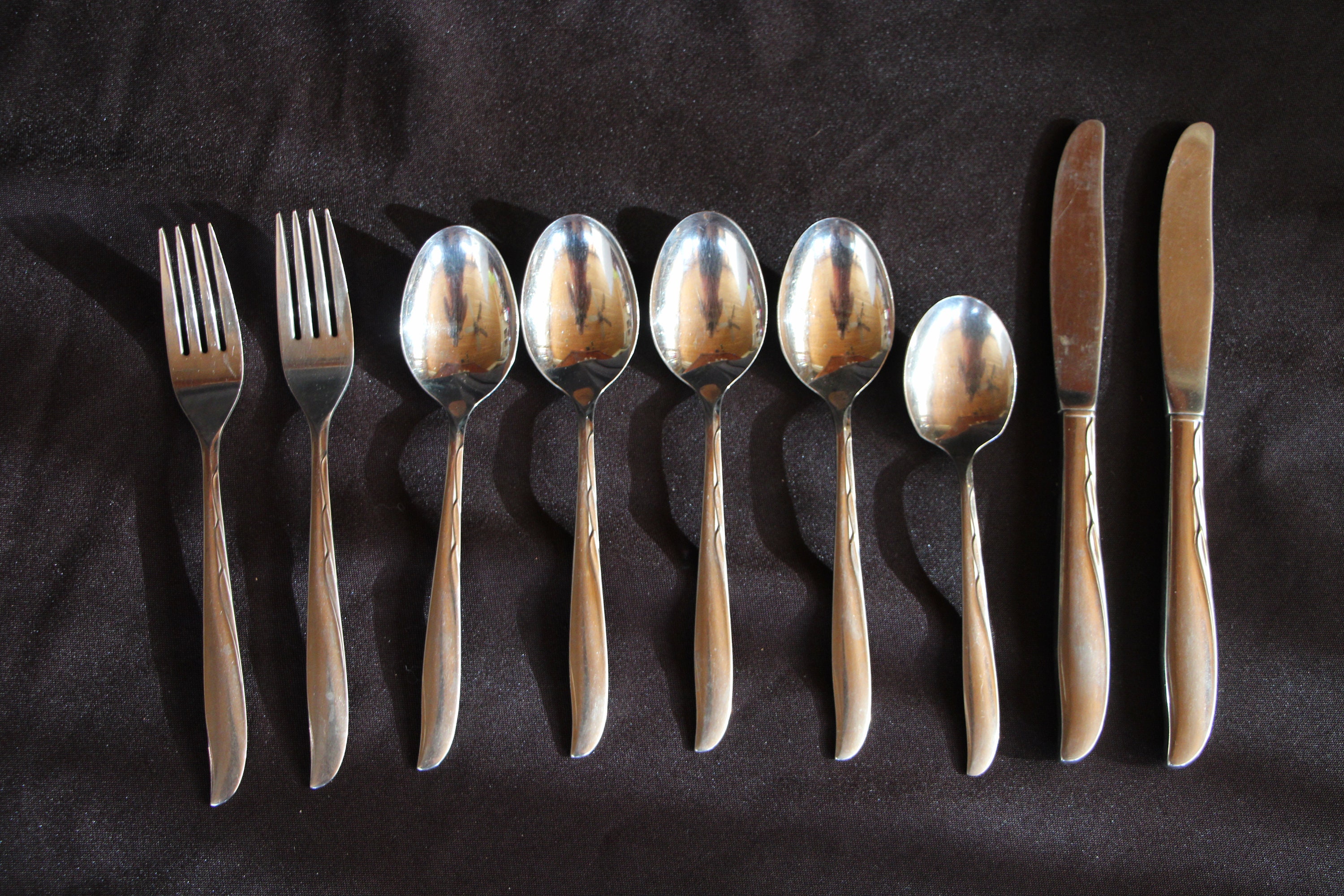 Various Pieces Stainless Steel Cutlery Bead Vintage ONEIDA Duchess Best
