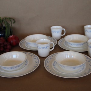 1982 Vintage - Corelle by Corning - MORNING BLUE - 16 Piece Set - 4 Dinners, 4 Cereal Bowls, 4 Bread n Butter, 4 Mugs - Very Good Condition