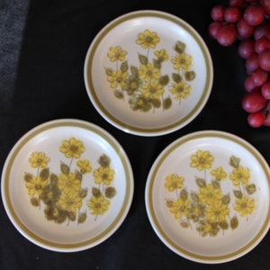 1970&#39;s Vint - Unknown Manufacturer in Japan - SPRING BOUQUET - Lot of Three ( 3 ) Bread and Butter / Cake Plates - 6 3/8&quot; - Good to VG Cond