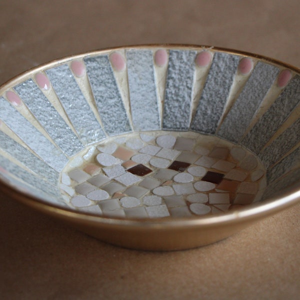 1960's to 1970's Vintage Hobbyist Mosaic Bowl  7 1/2 " Diameter 2 " tall in Pink & Gray  and White with Off White Grout Very Good Condition