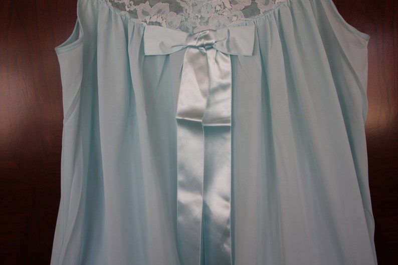 Excellent Condition Pale Blue Helen of Troy Lots of Lace Size medium Large 1970/'s Vintage Nylon Nighty