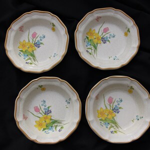1977 to 1982 Vintage  Mikasa  Garden Club  EARLY SPRING  Floral Stoneware  Set of Four ( 4 )  in Very Good Condition
