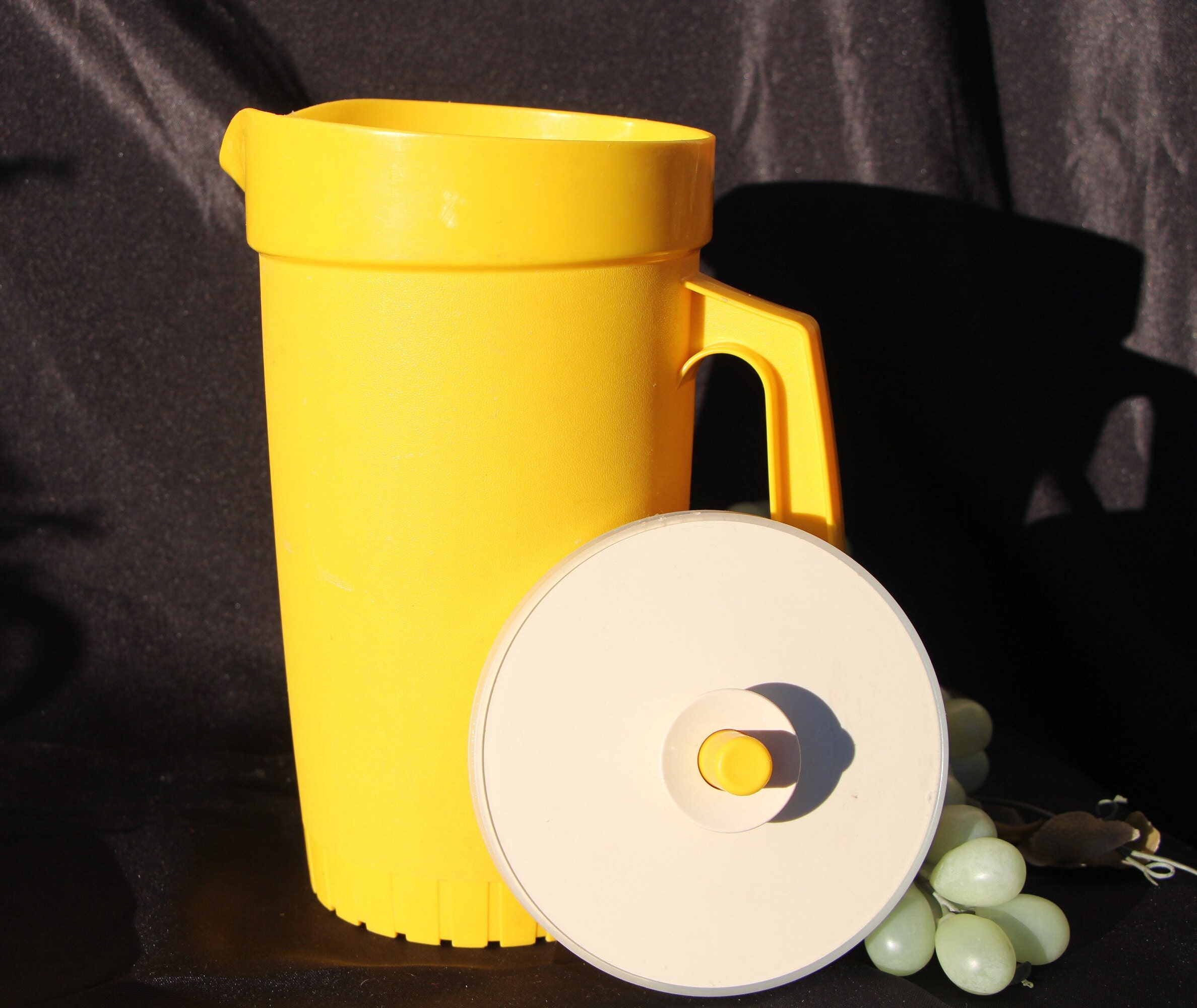 Vintage Tupperware Almond 2qt Pitcher #800 with Harvest Gold Push Button Lid