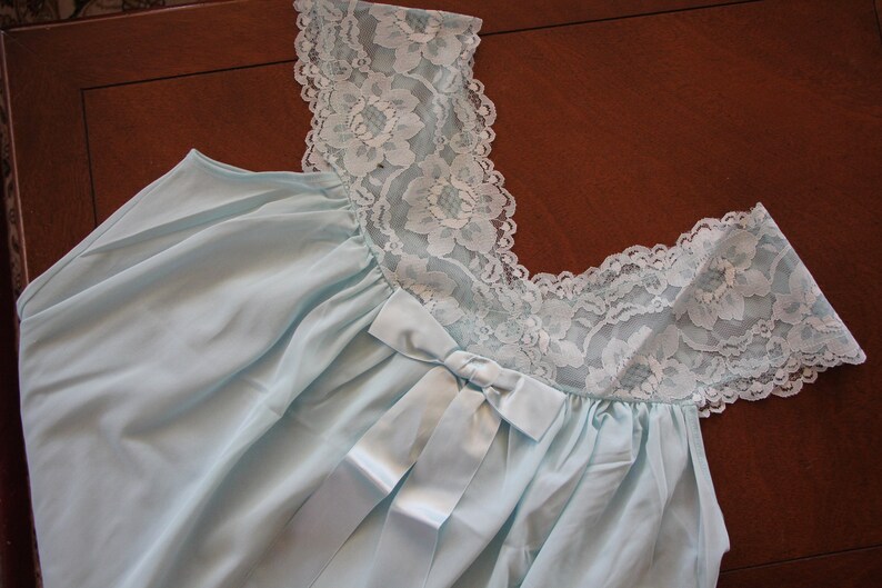 Excellent Condition Pale Blue Helen of Troy Lots of Lace Size medium Large 1970/'s Vintage Nylon Nighty