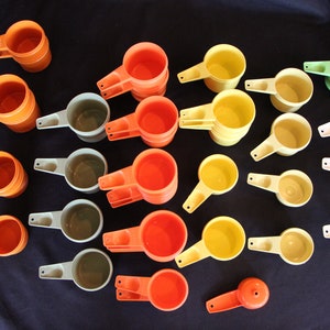 1960's to 1990's Vintage  Tupperware  Measuring Cups  Different Sizes Different Colors you CHOOSE  Good Condition