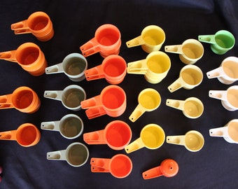 1960's to 1990's Vintage  Tupperware  Measuring Cups  Different Sizes Different Colors you CHOOSE  Good Condition