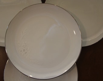 1969 - 1985 Vintage - Sango - CANTATA - White w/ White Gray Shadow Flowers - Very Good Condition