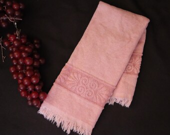 1970's Vintage - CANNON - MONTICELLO - Dusty Rose / Pink - Jacquard Hand Towel - 16 x 24"