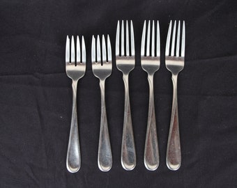 1989 - Current - Oneida Flatware - FLIGHT - RELIANCE - Lot of 5 Pieces - Good Condition