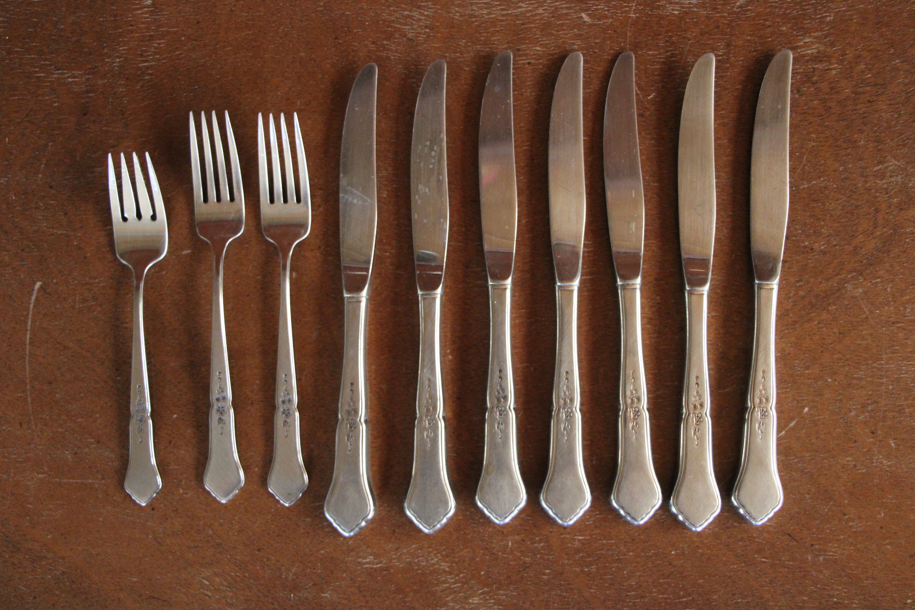 1990 Vintage Oneida ASHMORE Stainless Steel Flatware Etsy