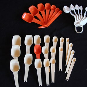 1970's - 1990's Vintage - Tupperware - Measuring Spoons - Full Set or Individual Spoons - Good Condition