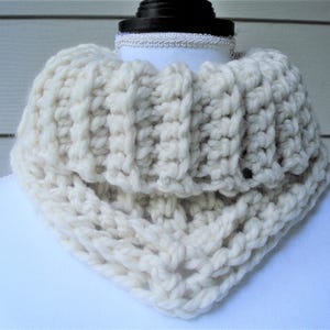 Cowl, Bulky cowl, Turtleneck cowl, Pullover cowl, Winter cowl, Beige cowl, Tan cowl, Crocheted cowl, Child-Adult cowl