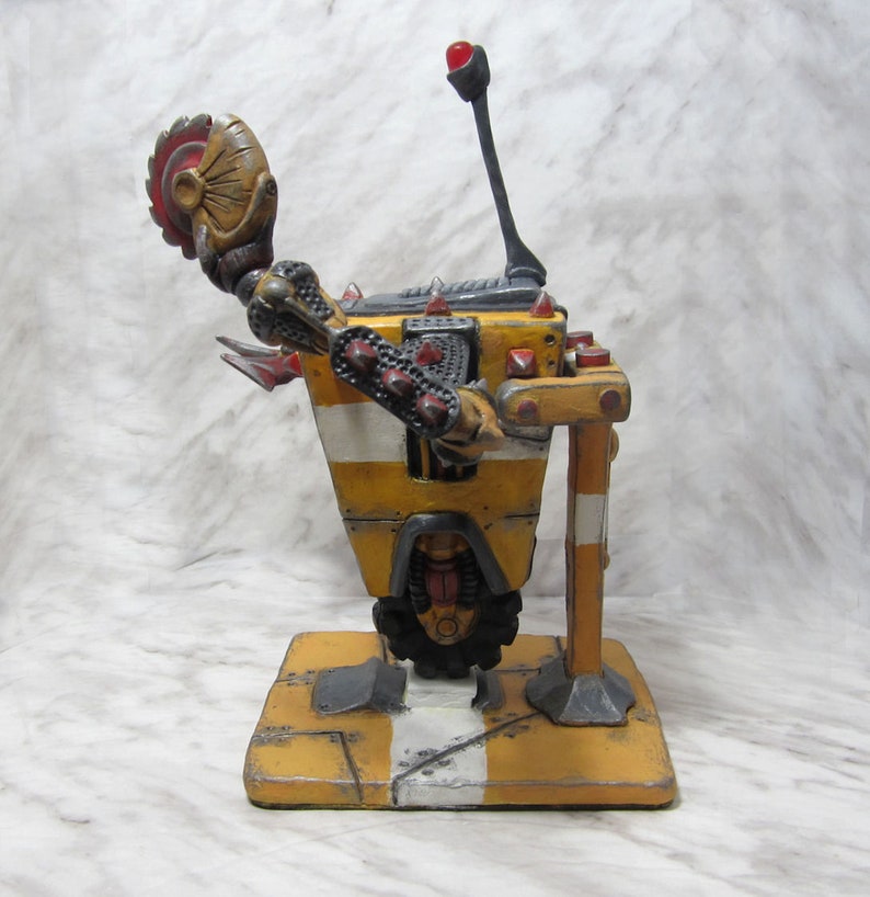 Borderlands Inspired Badass Psycho Claptrap statue Collectable With Stand Figurines Art