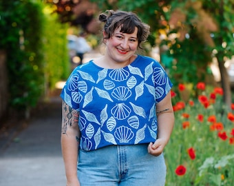 Julie Peach x Brooke Ciocco / Blue Shells Boxy Top / Hand Block Printed  / Crop Top / Cotton + Linen / Loose Top / Cobalt Blue / Handmade