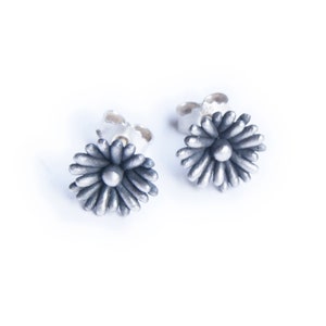 earrings - flower
