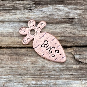 Mini médaille carotte pour chien, Médaille pour chien pour Pâques, Médaille de collier personnalisée, petite carte d'identité personnalisée pour animal de compagnie, Médaille chaton, Médaille pour chiot, Mini lévrier en métal