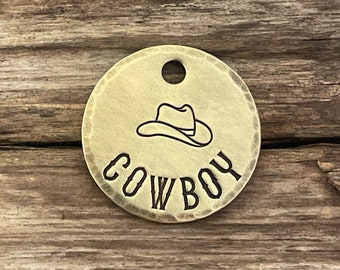 Placa de identificación de vaquero, placas de identificación para perros, placa de identificación para mascotas estampada a mano, placa de identificación de latón, placa de identificación para collar de perro, placa de identificación personalizada, sombrero del oeste, el vaquero