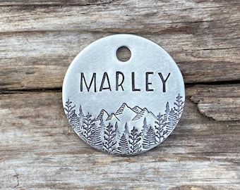 Placa de identificación para perros - Placa de identificación personalizada con árboles de montaña - Placa de identificación personalizada estampada a mano - Regalo perfecto para mascotas