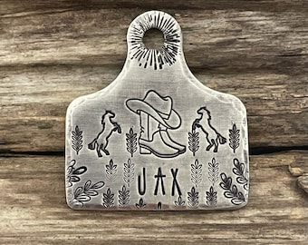 Placa de identificación para perros, placa de identificación para perros, placa de identificación para vaca con corte especial, sombrero, caballo, identificación personalizada para mascota, botas de vaquero, The Rancher, 1 1/4 x 1 1/2"