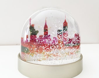 Snow Globe of New york, watercolour images of Statue of Liberty, new york skyline  Snow shaker Christmas decoration of New York